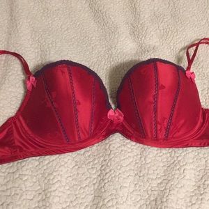 Victoria’s Secret Sexy Little Things Bra 36C